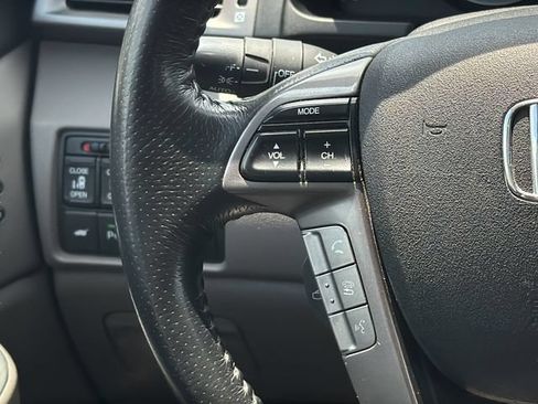 Used 2016 Honda Odyssey Touring image 23