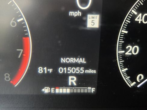 Certified 2025 Honda Pilot Touring image 21