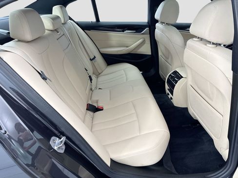 Used 2019 BMW 530e w/ Convenience Package RWD image 21