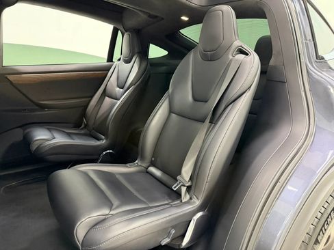 Used 2020 Tesla Model X Long Range AWD/4WD image 18