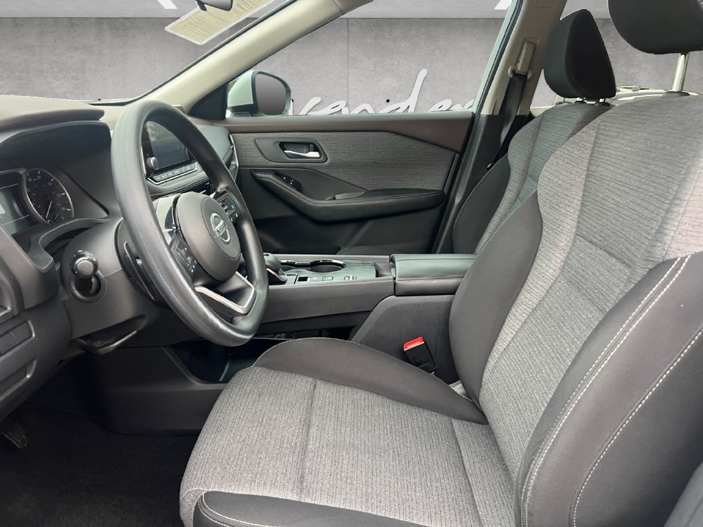 Used 2021 Nissan Rogue SV FWD image 19