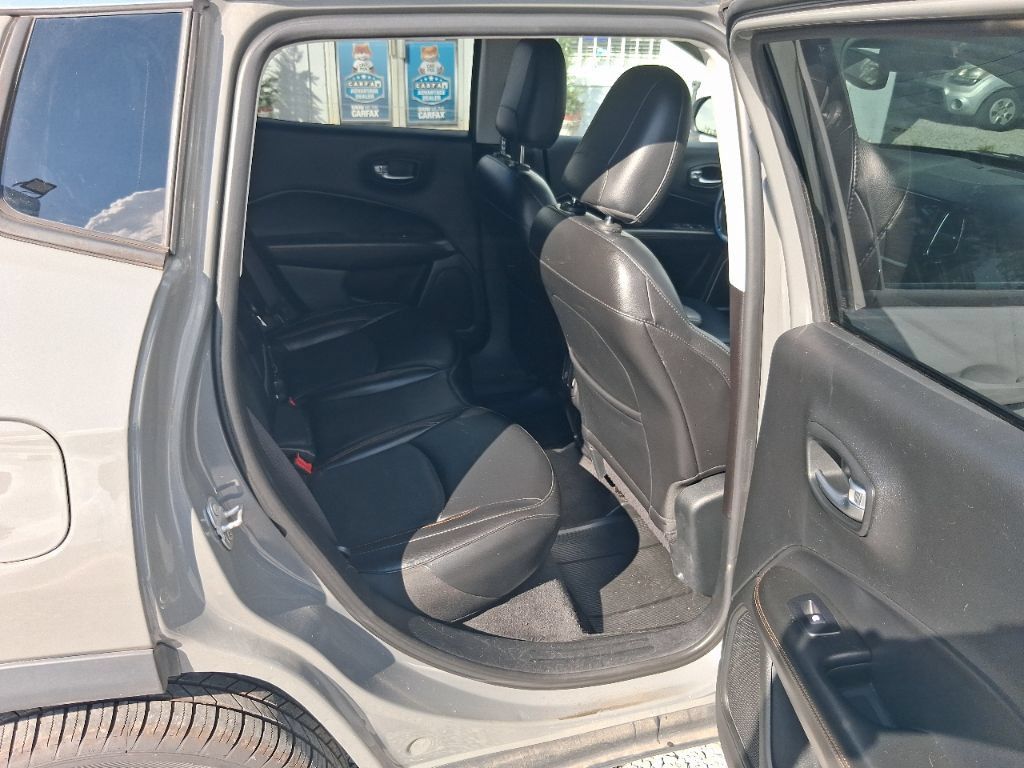 Used 2019 Jeep Compass Limited AWD/4WD image 12