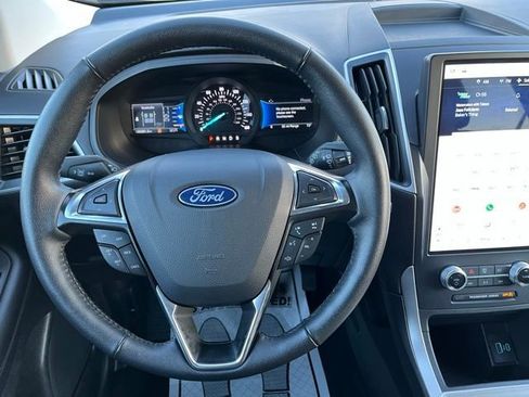 Used 2024 Ford Edge SEL image 14