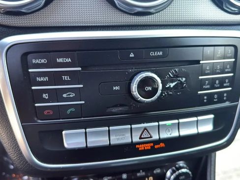 Used 2018 Mercedes-Benz GLA 250 image 18