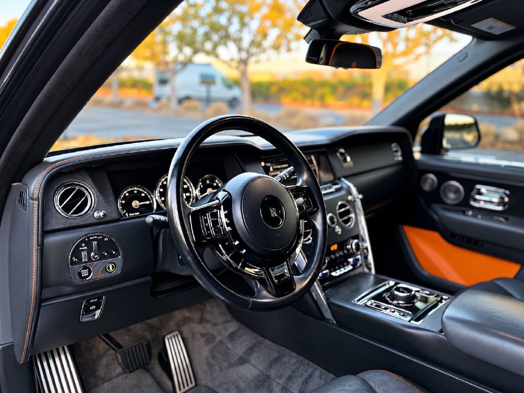 Used 2019 Rolls-Royce Cullinan AWD/4WD image 11