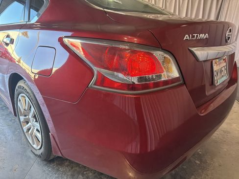 Used 2015 Nissan Altima 2.5 S w/ Power Driver Seat Package image 9