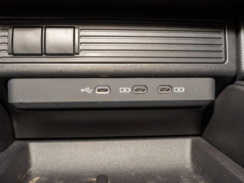 Used 2025 Toyota Land Cruiser image 17