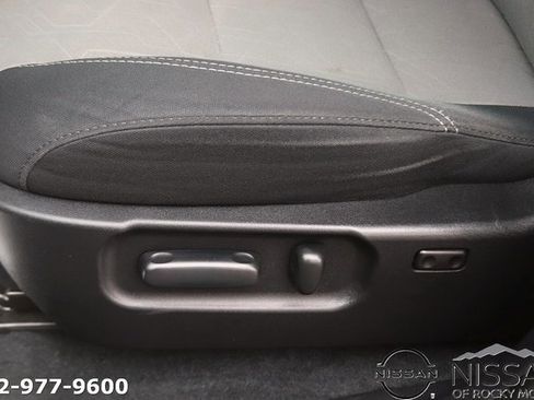 Used 2020 Toyota Tacoma TRD Sport image 16