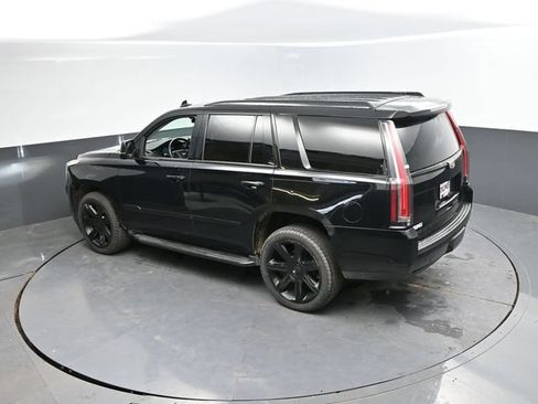 Used 2017 Cadillac Escalade Luxury AWD/4WD image 44