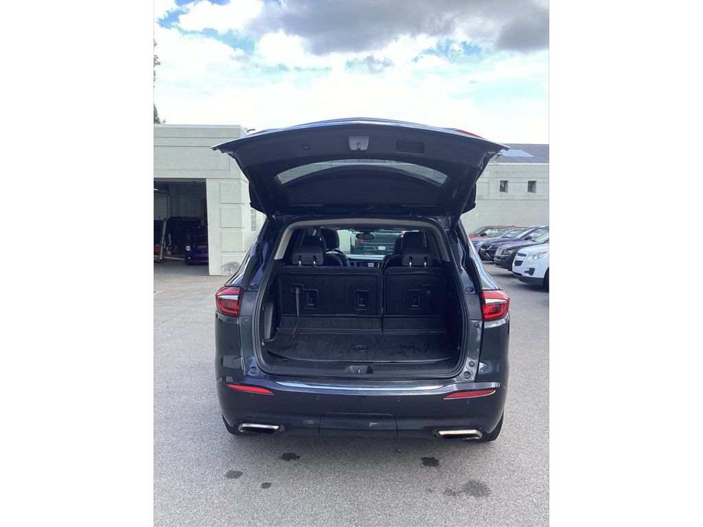 Used 2020 Buick Enclave Essence w/ Sound and Sites Package AWD/4WD image 11