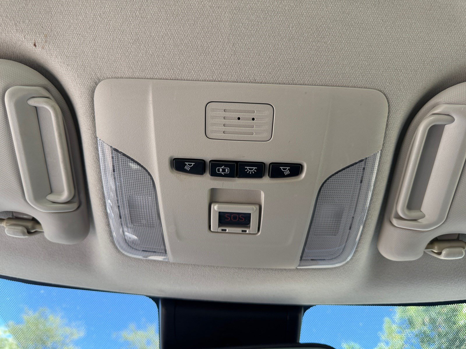 Used 2020 Toyota Corolla LE FWD image 31