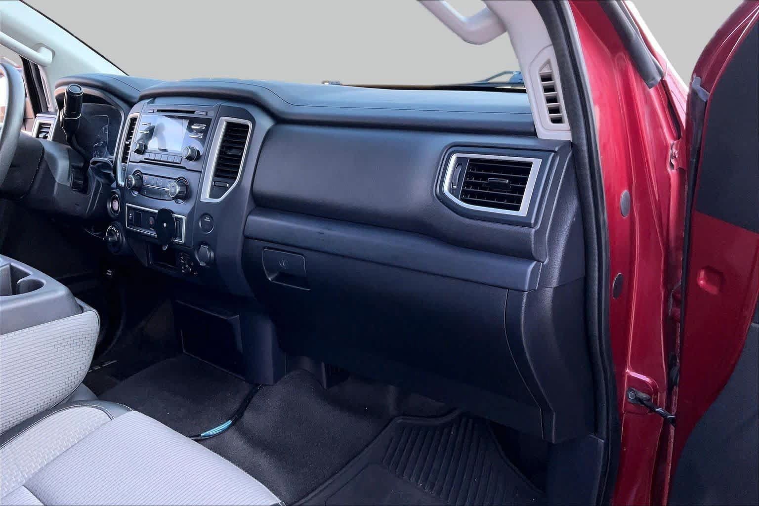 Used 2018 Nissan Titan S w/ S Utility Package AWD/4WD image 20