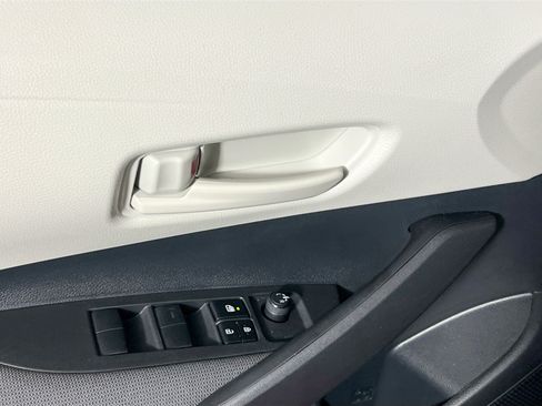 Used 2024 Toyota Corolla LE FWD image 16