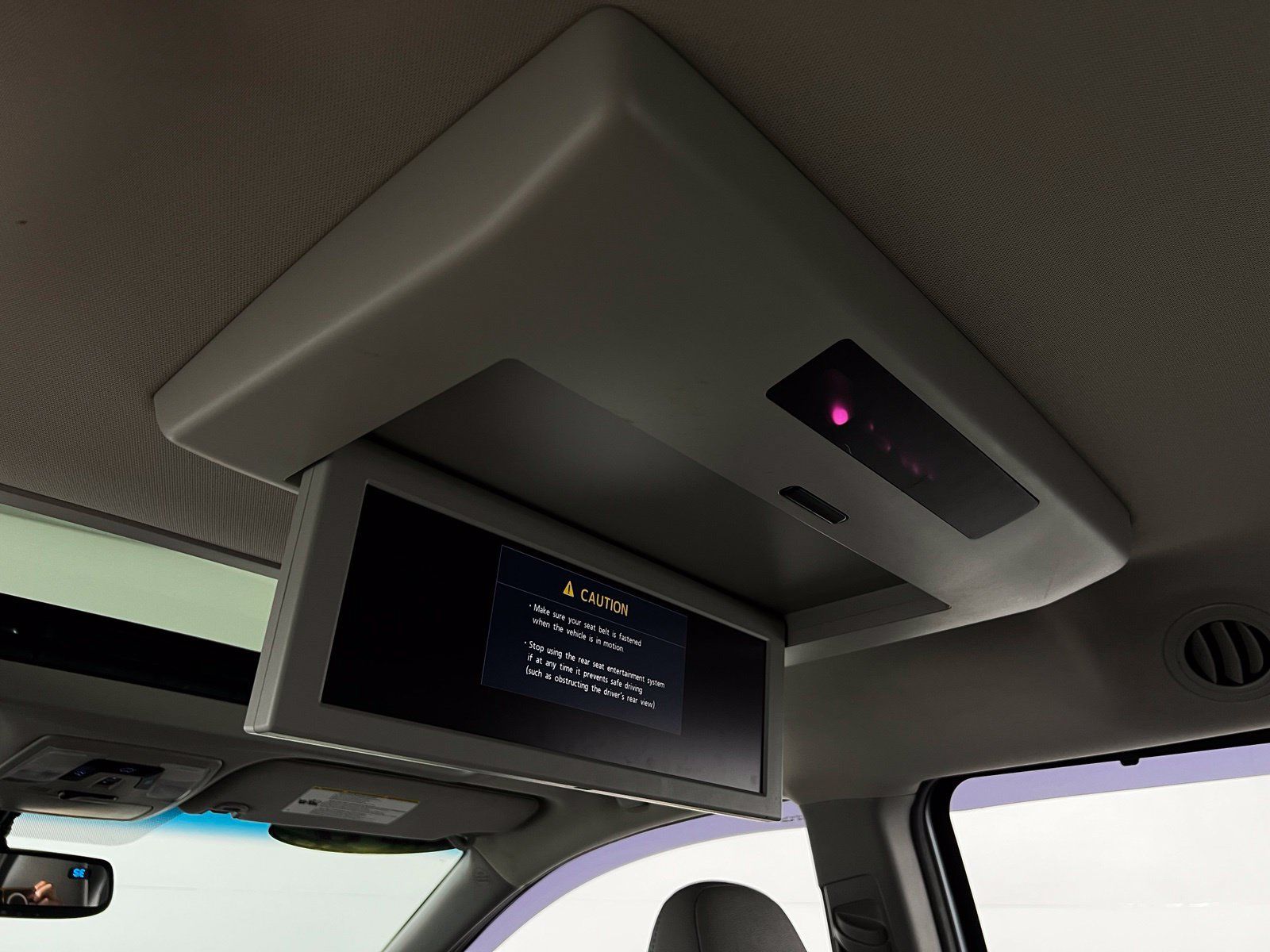 Used 2017 Toyota Sienna XLE Premium FWD image 26