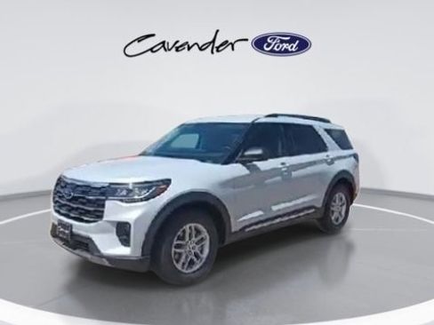New 2025 Ford Explorer Active w/ Active Comfort Package image 4