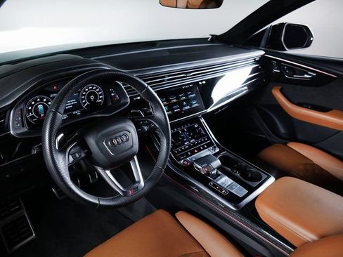 Used 2022 Audi RS Q8 w/ Black Optic Package AWD/4WD image 3