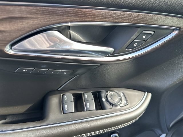 Certified 2023 Buick Envision Avenir AWD/4WD image 21