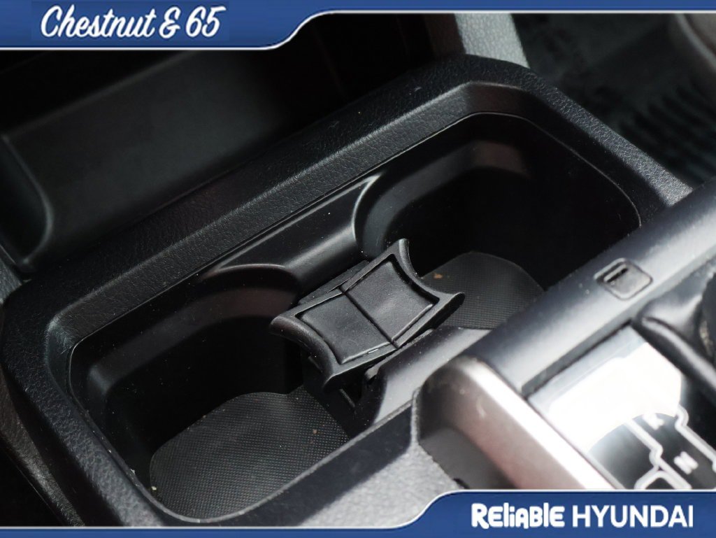 Used 2018 Toyota Tacoma SR5 RWD image 35