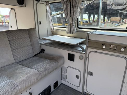 Used 1988 Volkswagen Vanagon GL image 60