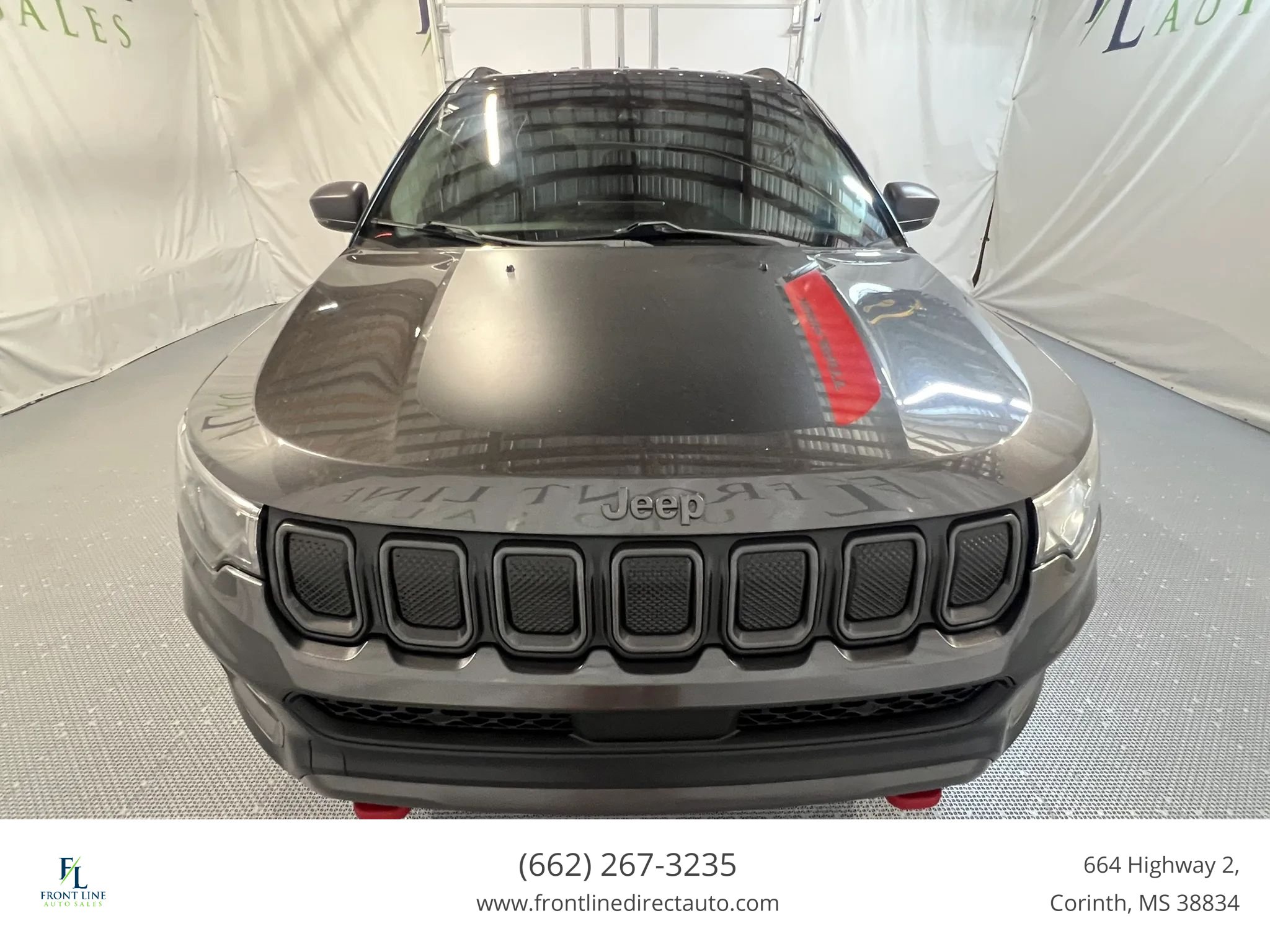 Used 2022 Jeep Compass Trailhawk AWD/4WD image 2