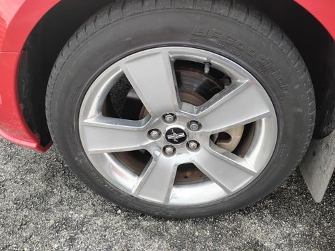 Used 2006 Ford Mustang GT Premium RWD image 21
