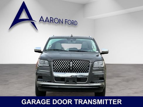 Used 2022 Lincoln Navigator L Black Label AWD/4WD image 9