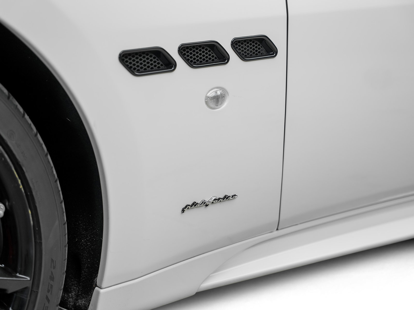 Used 2019 Maserati GranTurismo Sport RWD image 25