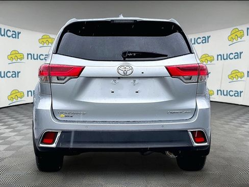Used 2018 Toyota Highlander Limited w/ Protection Package #3 AWD/4WD image 5