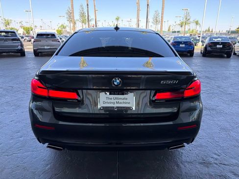 Used 2023 BMW 530i w/ Premium Package RWD image 4