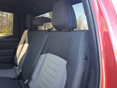 Used 2025 Toyota Tacoma TRD Sport image 13