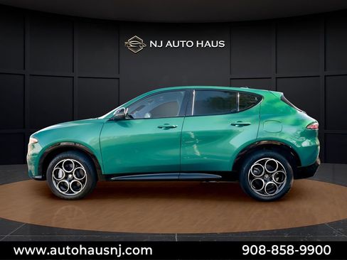 Used 2025 Alfa Romeo Tonale w/ Premium Package AWD/4WD image 6