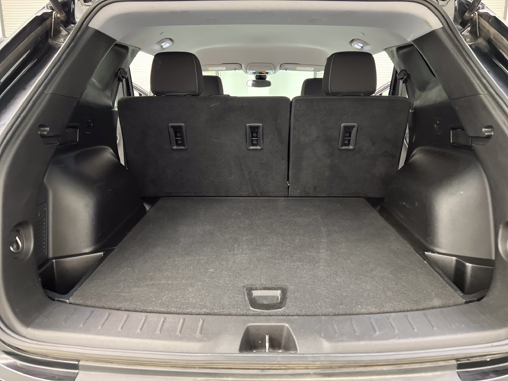 Used 2025 Chevrolet Blazer LT FWD image 34