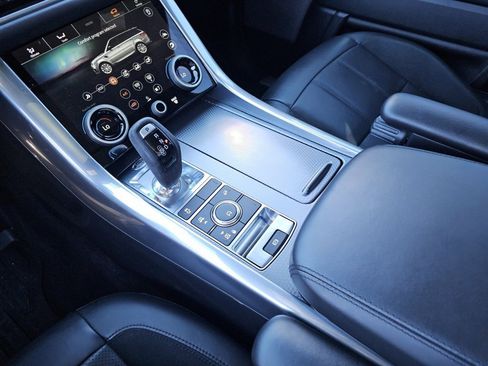 Used 2020 Land Rover Range Rover Sport HST image 35