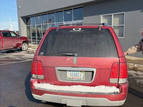 Used 2004 Lincoln Aviator AWD image 4