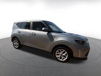 Used 2025 Kia Soul LX w/ LX Technology Package FWD video 2