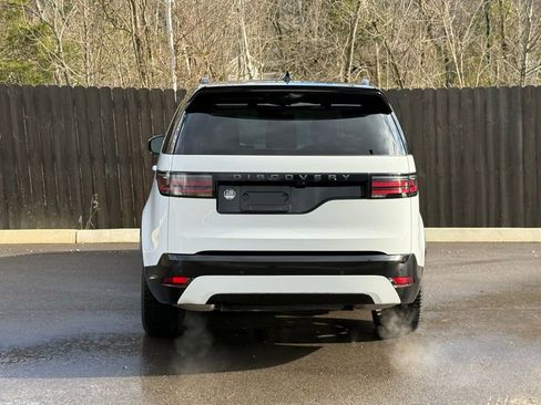 Certified 2025 Land Rover Discovery Dynamic SE image 4