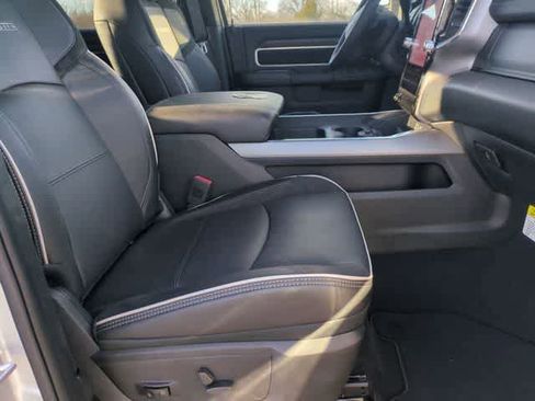 New 2026 RAM 2500 Laramie AWD/4WD image 21