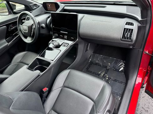 Used 2023 Toyota bZ4X AWD image 24