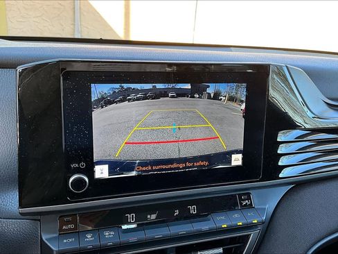 Certified 2025 Toyota Camry LE image 25