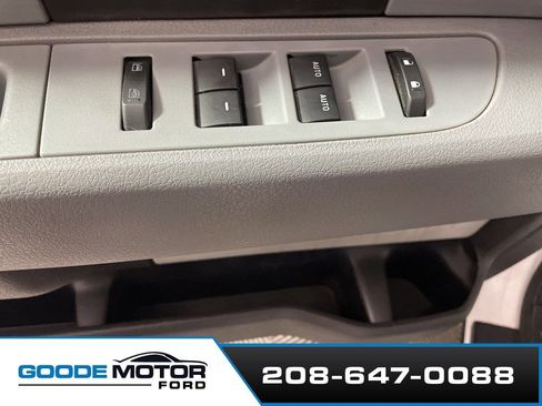 Used 2013 Ford F150 XLT w/ Trailer Tow Pkg image 9