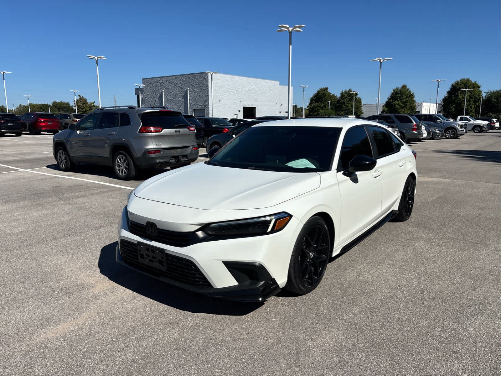 Used 2023 Honda Civic Sport image 2