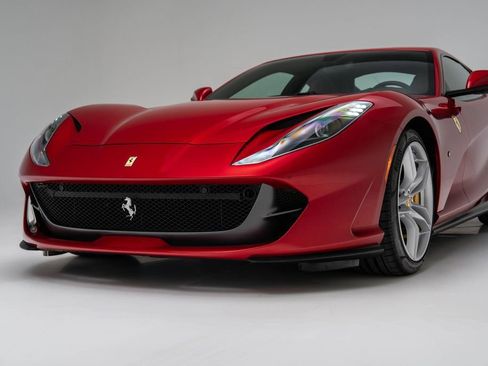 Used 2019 Ferrari 812 Superfast image 60