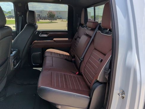 New 2026 GMC Sierra 3500 Denali Ultimate AWD/4WD image 37