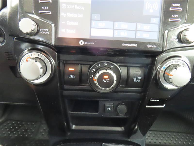Used 2024 Toyota 4Runner TRD Off-Road AWD/4WD image 22