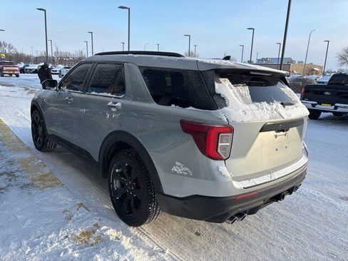 Used 2023 Ford Explorer ST w/ Equipment Group 401A image 4