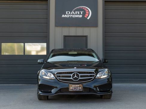 Used 2014 Mercedes-Benz E 350 4MATIC Sedan image 2