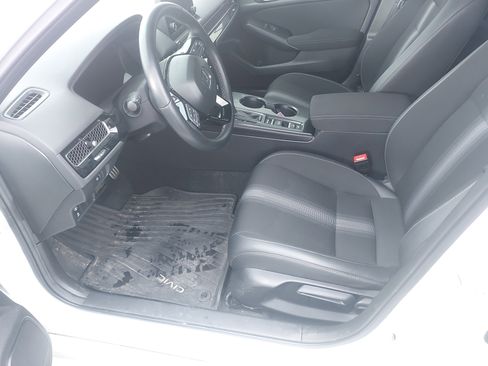 Used 2024 Honda Civic Sport image 12