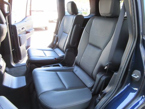 Used 2026 Lexus GX 550 w/ Cold Area Package AWD/4WD image 26