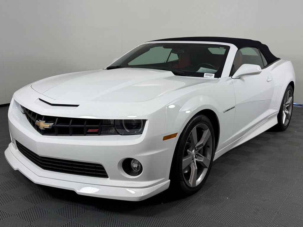 Used 2013 Chevrolet Camaro SS RWD image 1