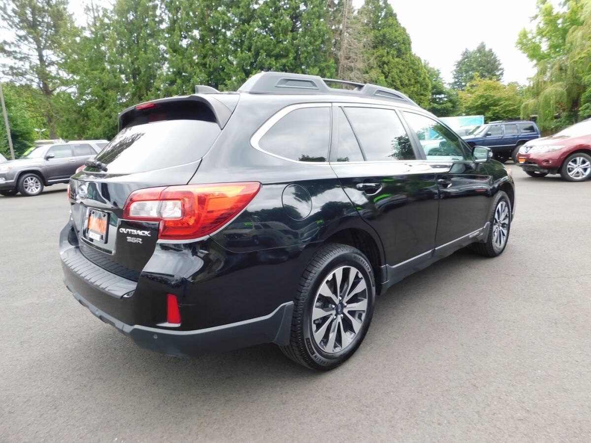 Used 2017 Subaru Outback 3.6R Limited AWD/4WD image 2